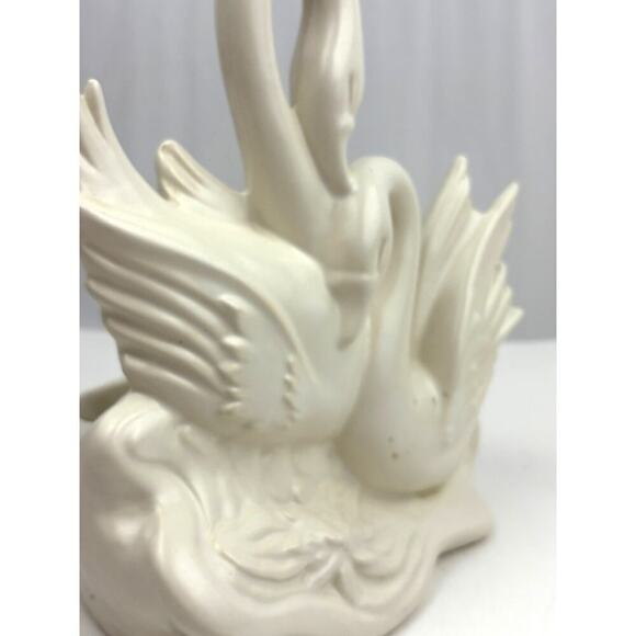 VTG Hull Ceramic Off White Swans Lovebirds Planter 1950's Marked USA #81 - Picture 14 of 16